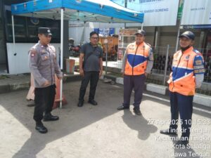 Waspadai Kerawanan Kamtibmas dan Tindak Kejahatan, Pesan Patroli Polsek Tingkir Kepada Petugas Terminal Salatiga